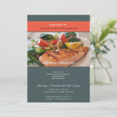 INVITATION TENDANCE CHIC PHOTO GRIS ROUGE GRANDE OUVERTURE CÉ (Debout devant)