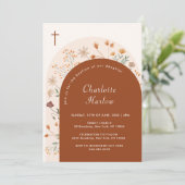 Invitation Terracotta Fall Boho Fleur sauvage Arc Croix Baptê (Debout devant)