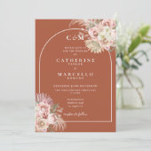 Invitation Terracotta Monugram Pampas Mariage photo en herbe (Debout devant)