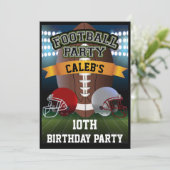 Invitation Terrain de football et casques d'équipe pour fête  (Debout devant)