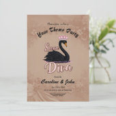 Invitation The black swan, queen of the water.  (Debout devant)