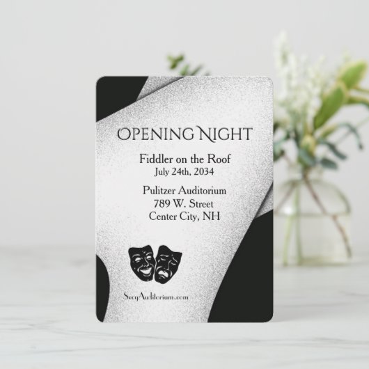 Invitation théâtrale moderne (Debout devant)