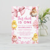 Invitation This Chick Is One Pink Chicken 1st Birthday Party (Debout devant)