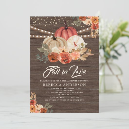Invitation Tombe en amour Terracotta Citrouille Fête des mari (Debout devant)