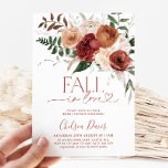 Invitation Tomber dans l'amour Fête des mariées florale<br><div class="desc">Tomber dans l'amour | Une invitation à la douche nuptiale fleurie pour votre douche nuptiale à thème automne.</div>