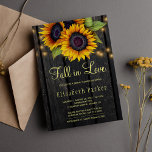 Invitation Tournesol or pays grange bois douche nuptiale<br><div class="desc">Rustic country FALL IN LOVE nuptiale douche élégante invitation modèle sur grange brun foncé arrière - plan avec de grands bouquets de tournesols jaune or, cordes de lumières scintillantes et un script de typographie en faux or. Facile à personnaliser avec vos détails ! Vous pouvez choisir de le customiser en...</div>