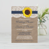 Invitation Tournesol Rustique Sur Burlap & Wedding shower Den (Debout devant)