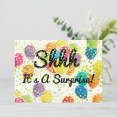 Invitation Tout âge Surprise Anniversaire Fête Balloons Confe (Debout devant)