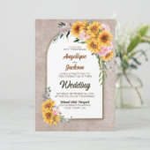 Invitation Tout dans un tournesol rustique rose Mariage Arc R (Debout devant)