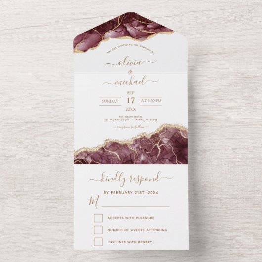 Invitation Tout En Un Agate Burgundy Gold Mariage Élégant moderne RSVP (À l'intérieur)