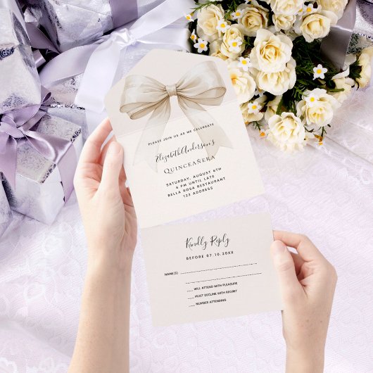 Invitation Tout En Un Arc crème beige Quinceanera rsvp