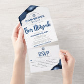 Invitation Tout En Un Bar Mitzvah Navy Blue Agate Script Party Moderne (Déchirure)