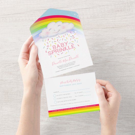 Invitation Tout En Un Bébé saupoudrer d'eau nuageuse mignonne et arc-en- (Déchirure)
