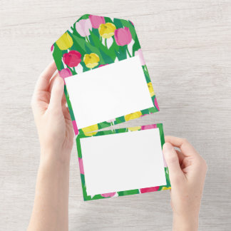 Invitation Tout En Un Belles tulipes.