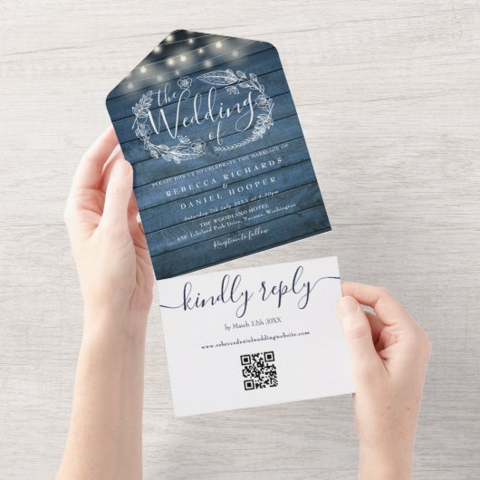 Invitation Tout En Un Bleu Rustique Bois QR Code Chaîne Mariage (Déchirure)
