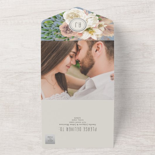 Invitation Tout En Un Boho Floral Dusty Blue Mariage moderne (Dehors)