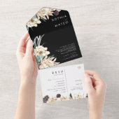 Invitation Tout En Un Bouquet floral blanc | Sceau noir et envoi (Déchirure)