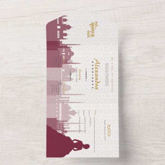 Invitation Tout En Un Bourgogne et or Arabe Quinceañera (À l'intérieur)