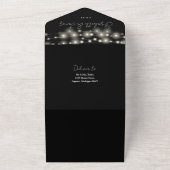 Invitation Tout En Un Chaîne Lights QR Code Mariage noir et blanc (Dehors)
