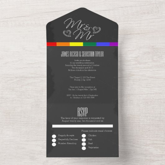 Invitation Tout En Un Chalkboard mariage doodle coeurs M et M. (À l'intérieur)
