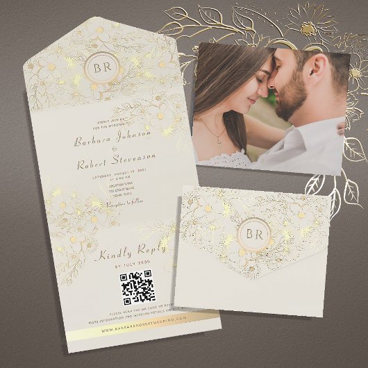 Invitation Tout En Un Code QR de mariage au monogramme doré