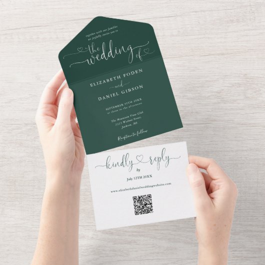 Invitation Tout En Un Code QR de mariage vert émeraude Script Hearts (Déchirure)
