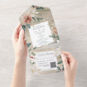 Invitation Tout En Un Code QR Gold Pine & Berries (Déchirure)