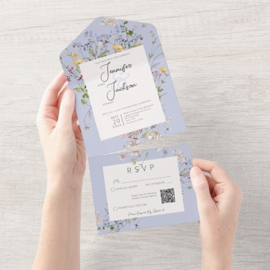 Invitation Tout En Un Code QR Périwinkle Fleur sauvage Boho Delicate (Déchirure)