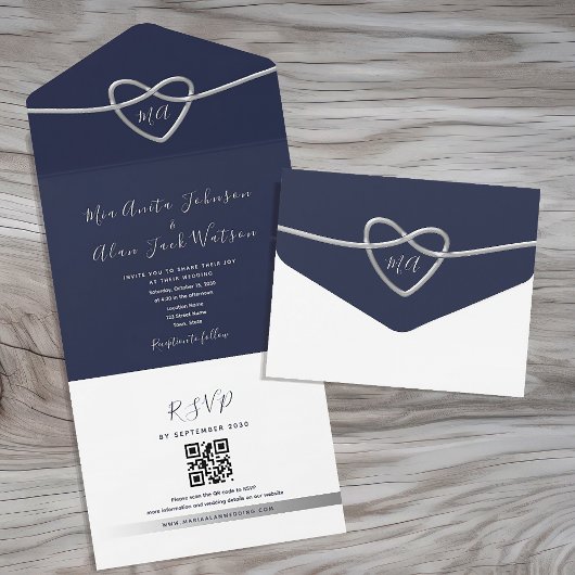 Invitation Tout En Un Code QR simple Mariage bleu marine