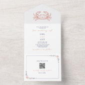 Invitation Tout En Un Crab Rustic Beach Wedding Rouge & Bleu QR Code RSV (À l'intérieur)