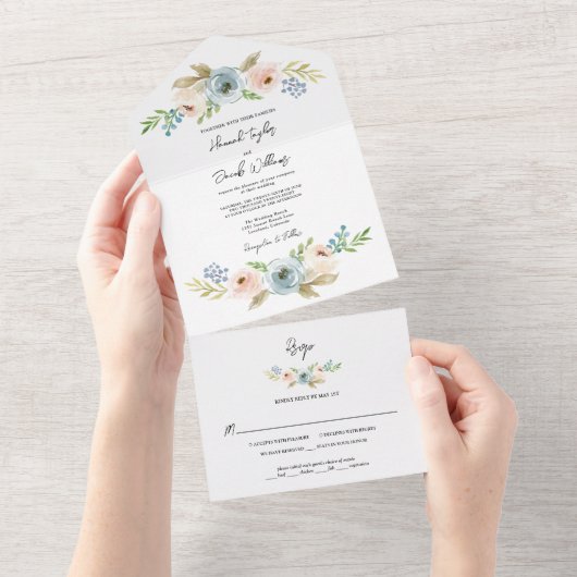 Invitation Tout En Un Dusty Blue Elegant Floral Rustic Mariage avec RSVP (Déchirure)