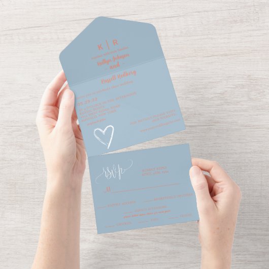 Invitation Tout En Un Dusty Blue et Peach All in One Wedding Inviter (Déchirure)