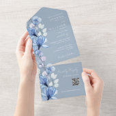 Invitation Tout En Un Dusty Blue Floral Monogramme QR Code Mariage (Déchirure)