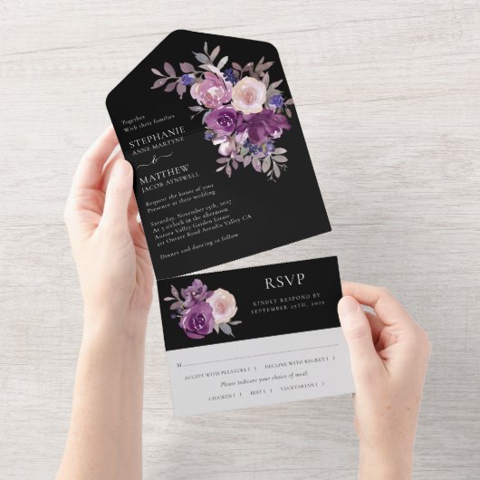 Invitation Tout En Un Dusty Mauve violet violet Mariage floral noir (Déchirure)