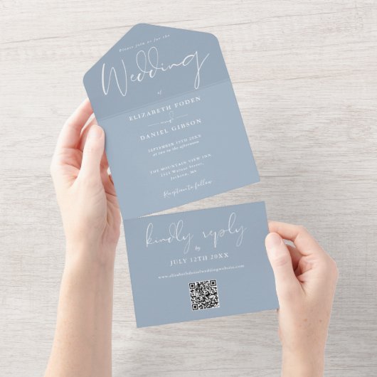 Invitation Tout En Un Elégant Dusty Blue QR Code Monogramme Mariage (Déchirure)