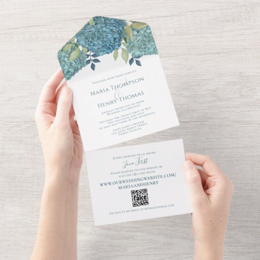 Invitation Tout En Un Elégant Mariage Floral Blue Hydrangeas QR Code (Déchirure)