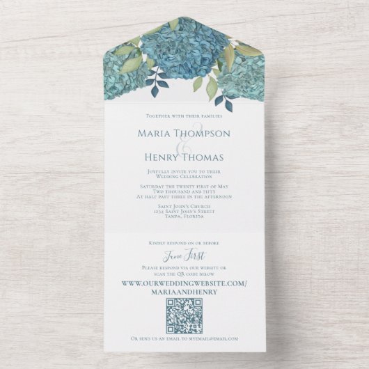 Invitation Tout En Un Elégant Mariage Floral Blue Hydrangeas QR Code (À l'intérieur)