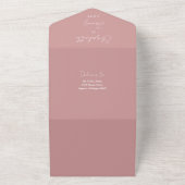Invitation Tout En Un Élégant Rose rose Dusty Script QR Code Mariage (Dehors)