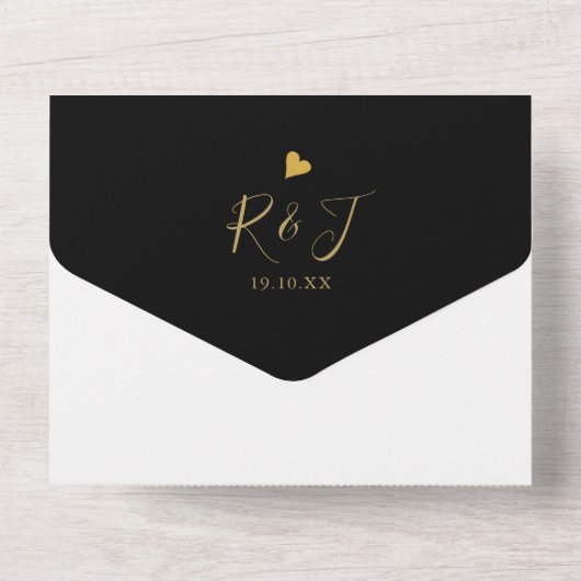 Invitation Tout En Un Élégant Script Monogram Gold Heart Mariage (Verso)