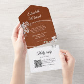 Invitation Tout En Un Élégant Terracotta QR Code Monogramme Mariage RSVP (Déchirure)