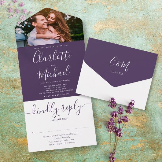 Invitation Tout En Un Élégant violet moderne Script Mariage photo