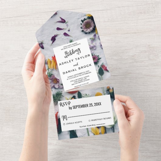 Invitation Tout En Un Élégantes fleurs florales roses (Déchirure)