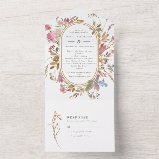 Invitation Tout En Un Fleur sauvage Bohême Mauve Mariage tout en un (À l'intérieur)