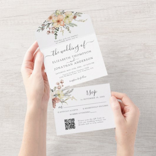 Invitation Tout En Un Fleurs d'hiver Noël QR RSVP Mariage de bois (Déchirure)