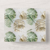 Invitation Tout En Un Gold Green White Feuilles tropicaux (Verso)