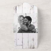 Invitation Tout En Un Grange blanche Mariage de la grange (Dehors)