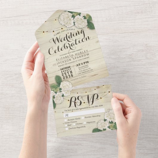 Invitation Tout En Un Hydrangeas Éclairage à cordes Mariage rustique en (Déchirure)