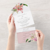 Invitation Tout En Un Lys romantiques rose et blanc sur le blush (Déchirure)