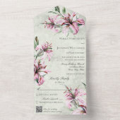 Invitation Tout En Un Lys roses sur Sage vert QR Code (À l'intérieur)