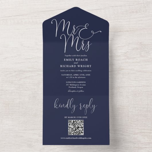 Invitation Tout En Un M. Et Mme Code QR moderne Marine Mariage bleu (À l'intérieur)